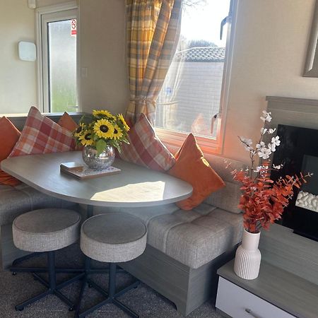 Littlesea Haven Weymouth Hotel Bagian luar foto