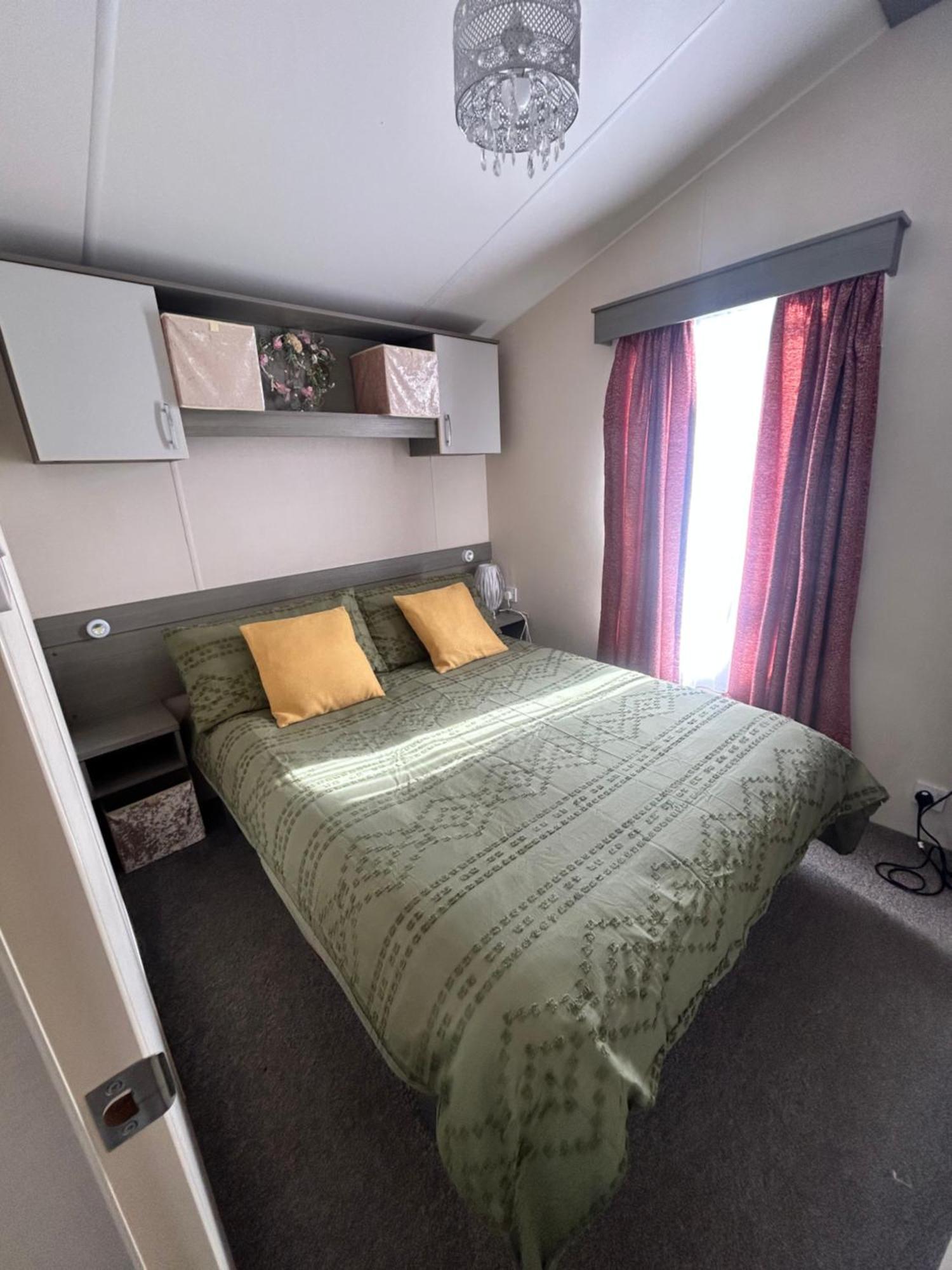 Littlesea Haven Weymouth Hotel Bagian luar foto